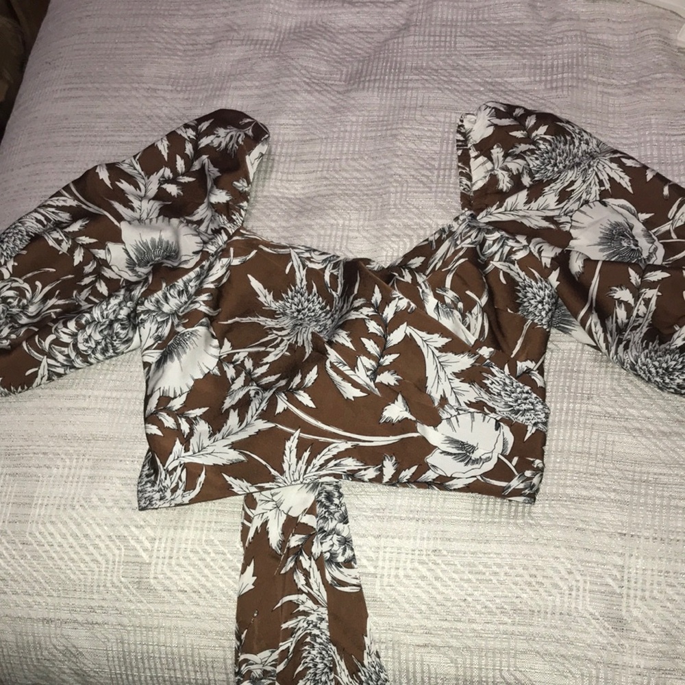 Express Brown Floral Puff-Sleeve Crop Top